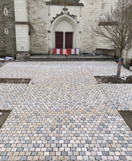 Place Chanoine Bachelot à ANGERS-2