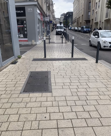 Dallage urbain : dalles de granit